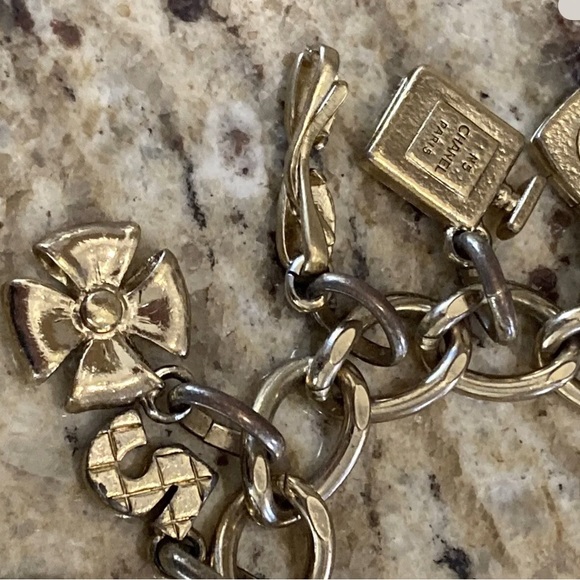 Chanel Extremely Rare 2002 16 Charms Toggled Cold Bracelet - Picture 7 of 12